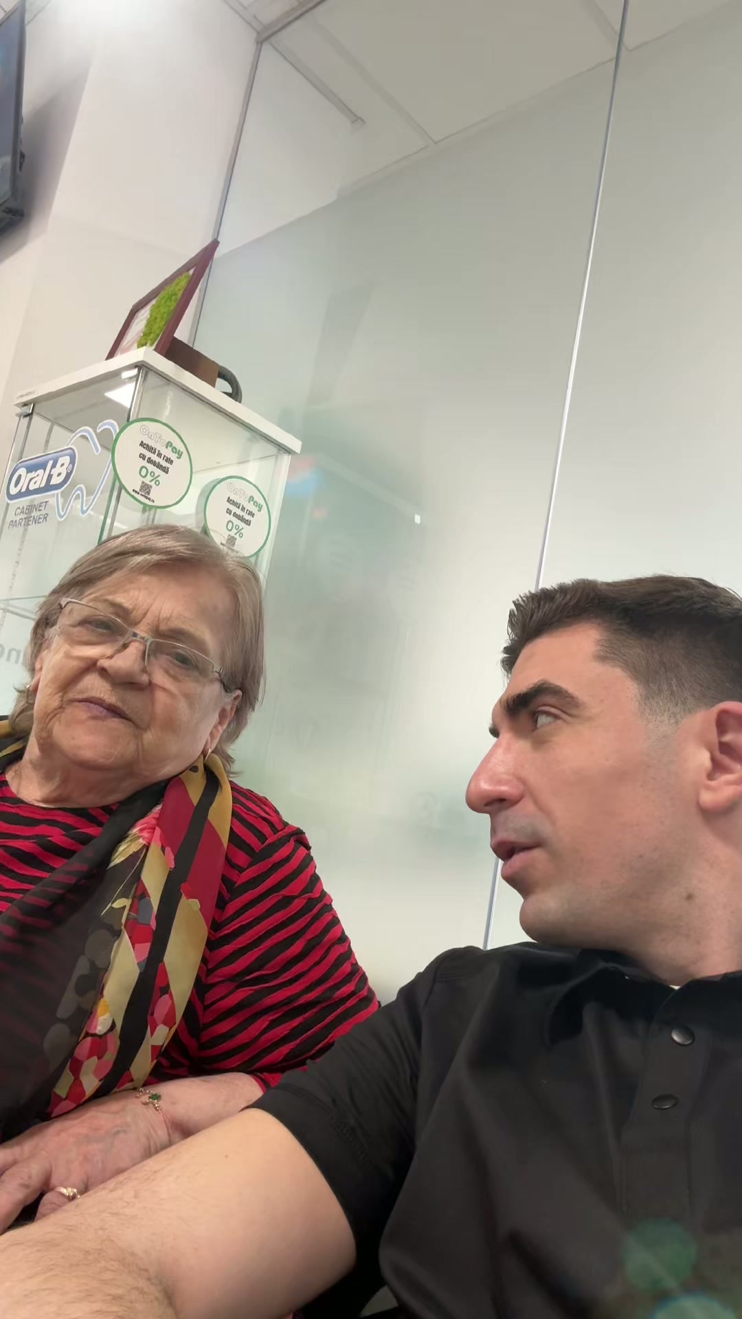 Alexandra, pacientă reabilitare totală pe implanturi Dr. Tatu